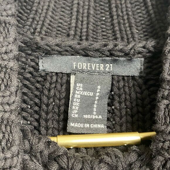 Forever 21 Black Ribbed Knit Sweater Size Small‎ Cozy Stylish 100% 493 - Picture 7 of 9